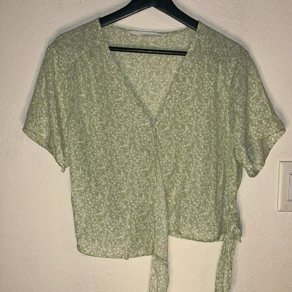 Lush Green /white Top Ties At Waist